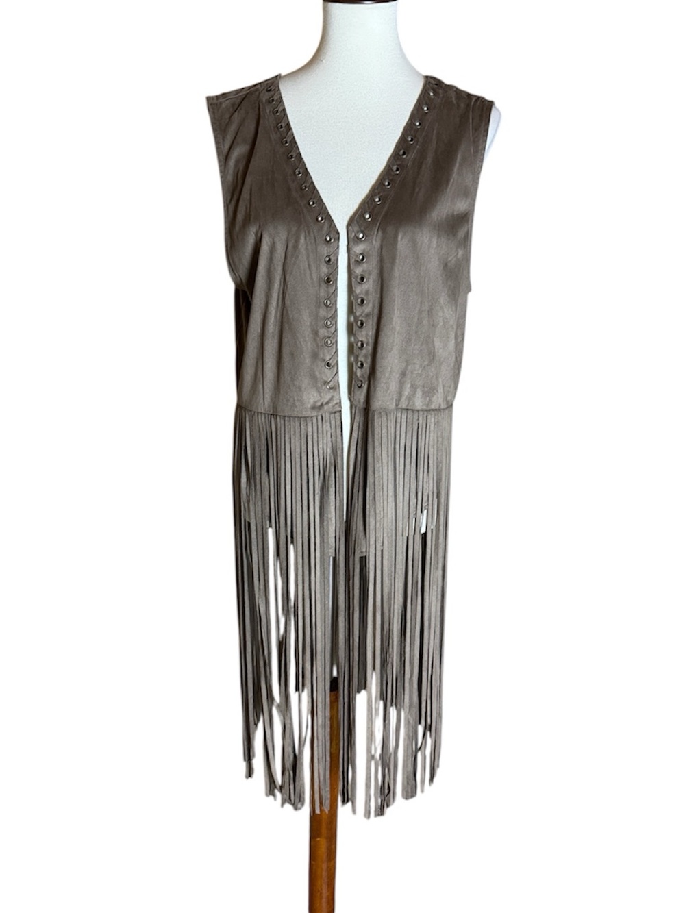 Mark. Brown Vest with long fringe and laced eyelets Size L / XL